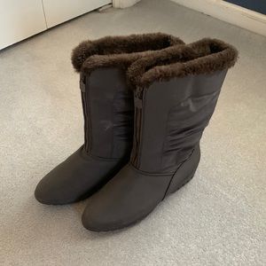 Danexx Taupe Waterproof Boot